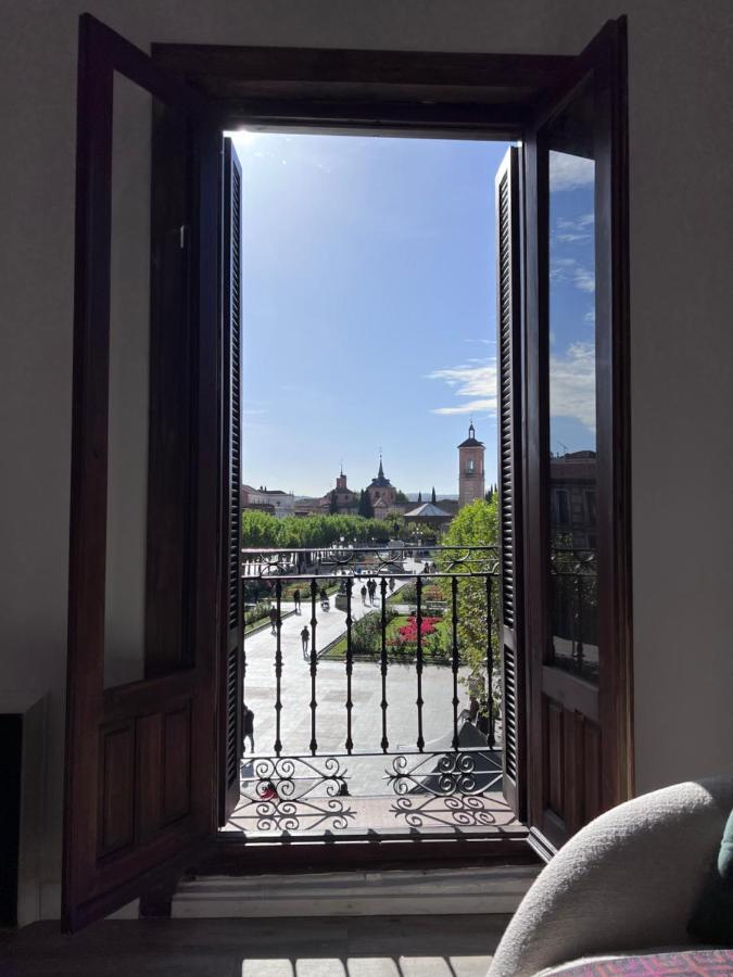 Sonar En La Plaza Cervantes 1 Alcalá de Henares Dış mekan fotoğraf