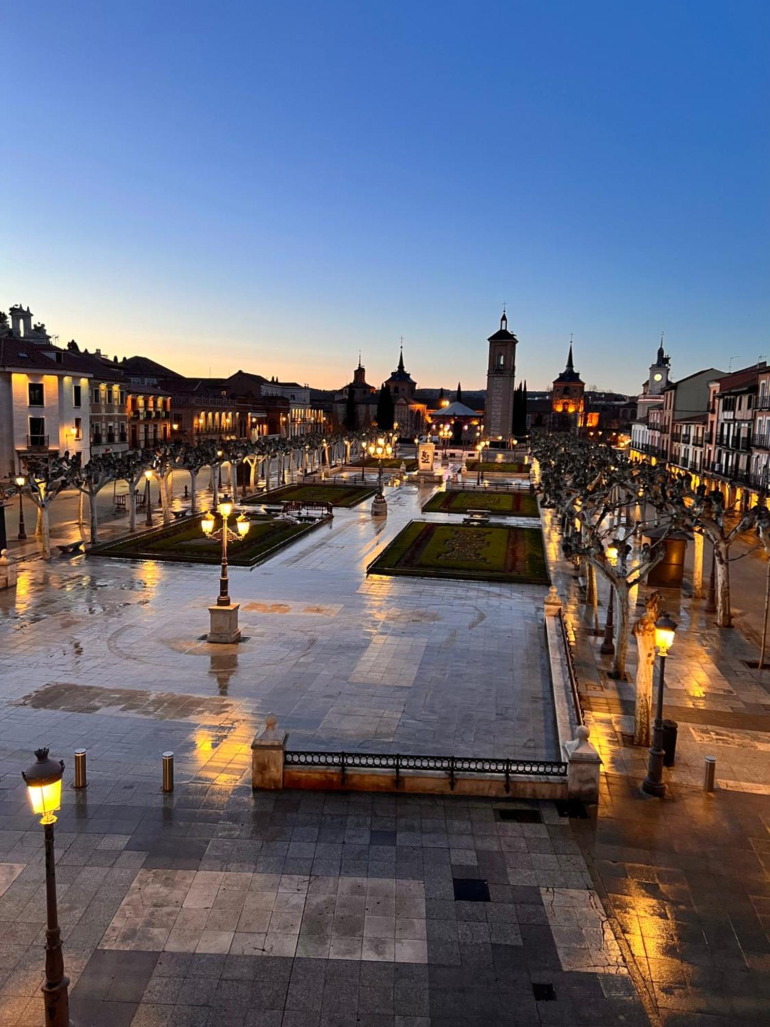 Sonar En La Plaza Cervantes 1 Alcalá de Henares Dış mekan fotoğraf